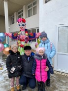 В избирательных округах широко отметили Масленицу